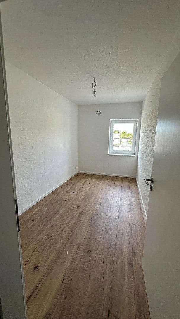 Pronájem bytu 4+1 145 m², Österreicher Weg 27, Paderborn, Severní Porýní-Vestfálsko Pronájem bytu 4+1 145 m², Österreicher Weg 27, Paderborn, Severní Porýní-Vestfálsko