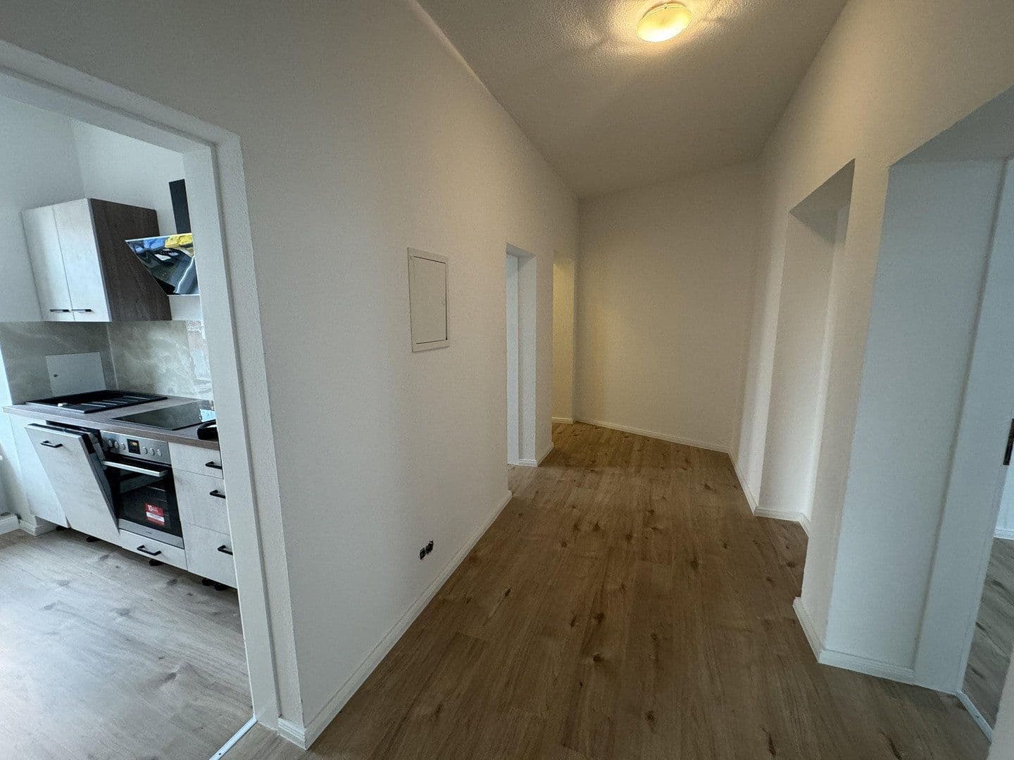 Pronájem bytu 3+1 74 m², Albert-Vollsack-Straße 2, Leipzig, Sasko Pronájem bytu 3+1 74 m², Albert-Vollsack-Straße 2, Leipzig, Sasko