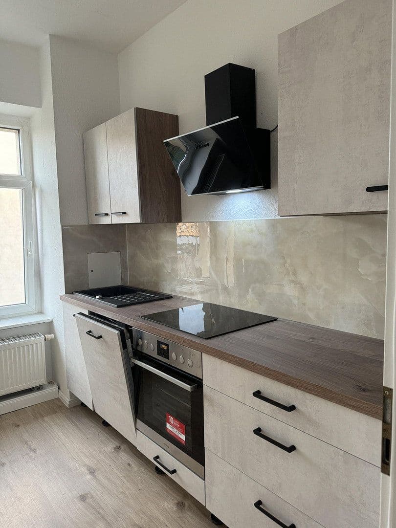 Pronájem bytu 3+1 74 m², Albert-Vollsack-Straße 2, Leipzig, Sasko Pronájem bytu 3+1 74 m², Albert-Vollsack-Straße 2, Leipzig, Sasko
