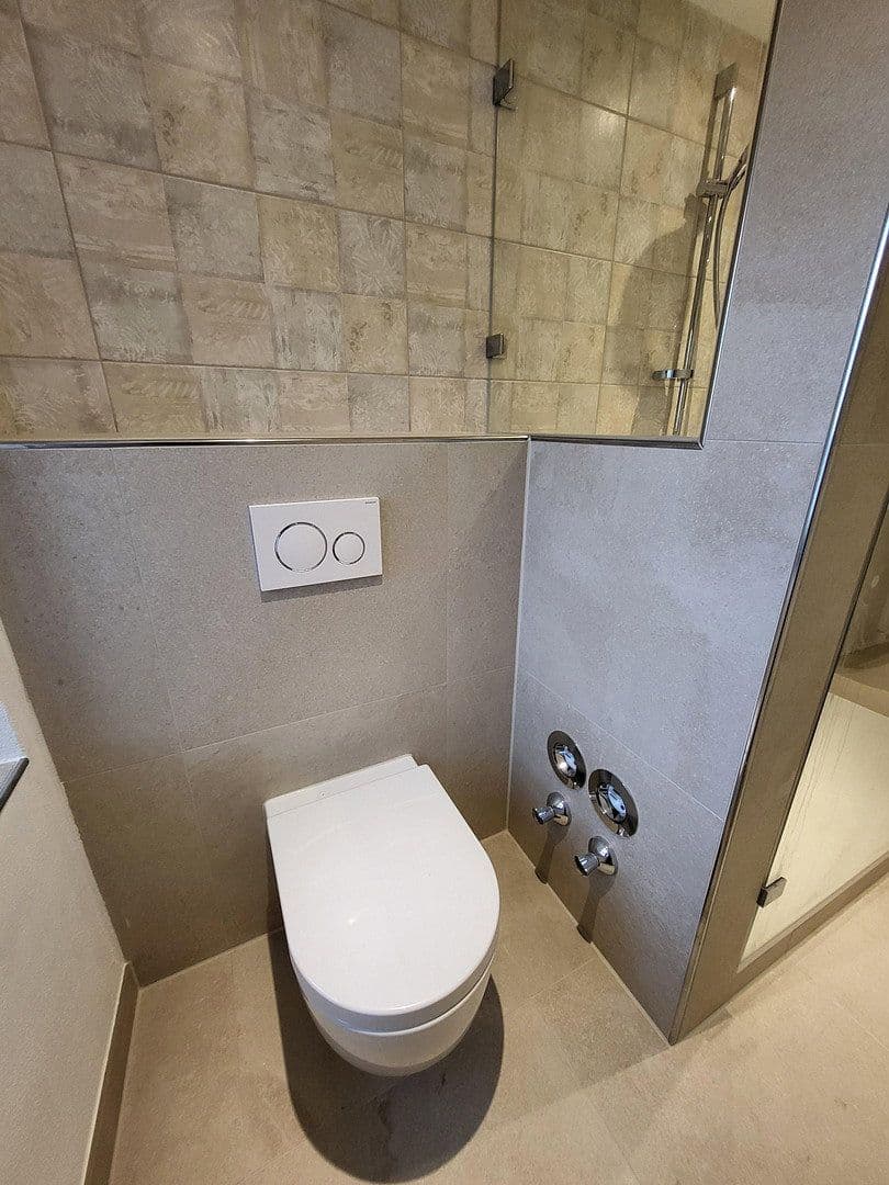 Pronájem bytu 305 m², Oberhausen, Bavorsko Pronájem bytu 305 m², Oberhausen, Bavorsko