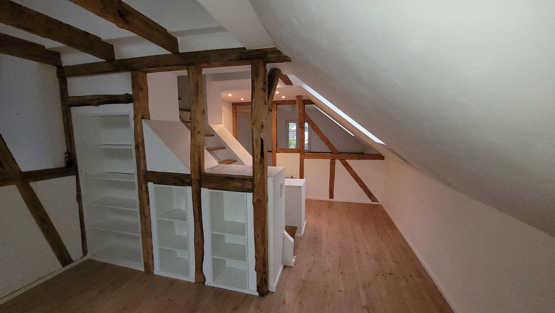 Pronájem bytu 2+1 58 m², Hunstiger Str. 57, Gummersbach, Severní Porýní-Vestfálsko Pronájem bytu 2+1 58 m², Hunstiger Str. 57, Gummersbach, Severní Porýní-Vestfálsko