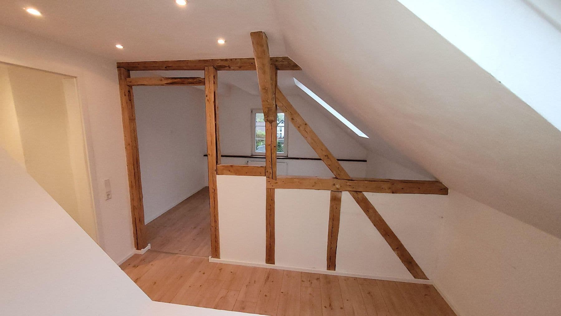 Pronájem bytu 2+1 58 m², Hunstiger Str. 57, Gummersbach, Severní Porýní-Vestfálsko Pronájem bytu 2+1 58 m², Hunstiger Str. 57, Gummersbach, Severní Porýní-Vestfálsko