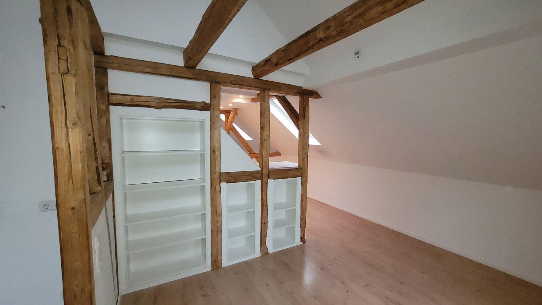 Pronájem bytu 2+1 58 m², Hunstiger Str. 57, Gummersbach, Severní Porýní-Vestfálsko Pronájem bytu 2+1 58 m², Hunstiger Str. 57, Gummersbach, Severní Porýní-Vestfálsko