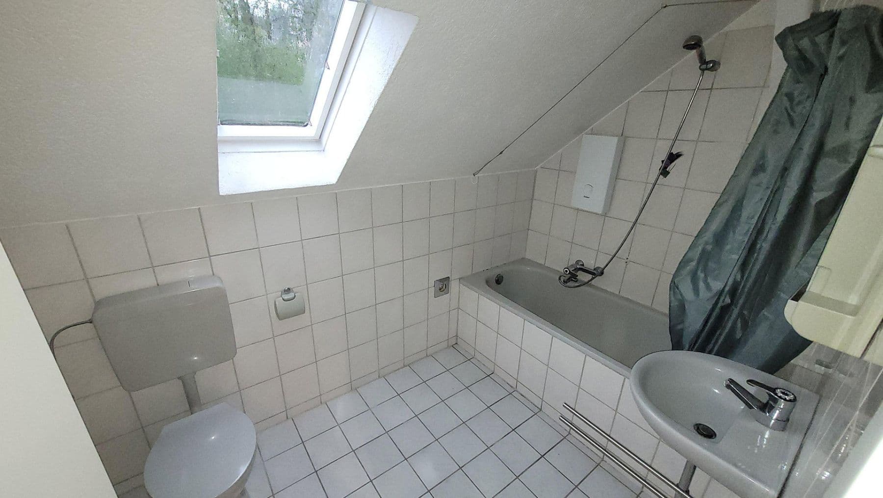 Pronájem bytu 2+1 58 m², Hunstiger Str. 57, Gummersbach, Severní Porýní-Vestfálsko Pronájem bytu 2+1 58 m², Hunstiger Str. 57, Gummersbach, Severní Porýní-Vestfálsko