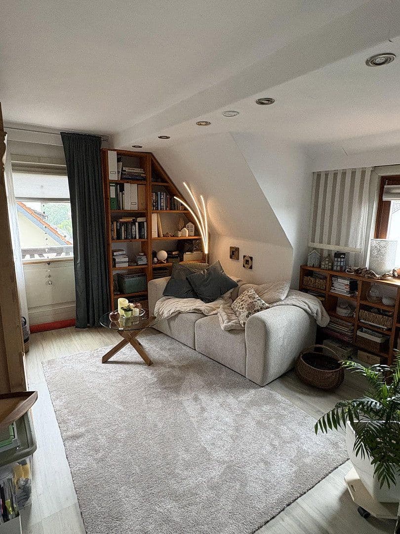 Prodej domu 196 m², pozemek 742 m², Bad Soden-Salmünster, Hessen Prodej domu 196 m², pozemek 742 m², Bad Soden-Salmünster, Hessen