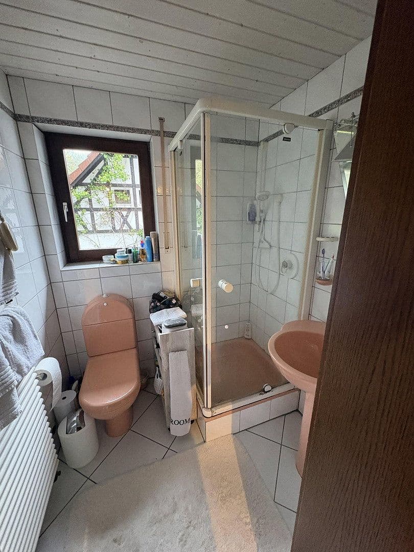 Prodej domu 196 m², pozemek 742 m², Bad Soden-Salmünster, Hessen Prodej domu 196 m², pozemek 742 m², Bad Soden-Salmünster, Hessen
