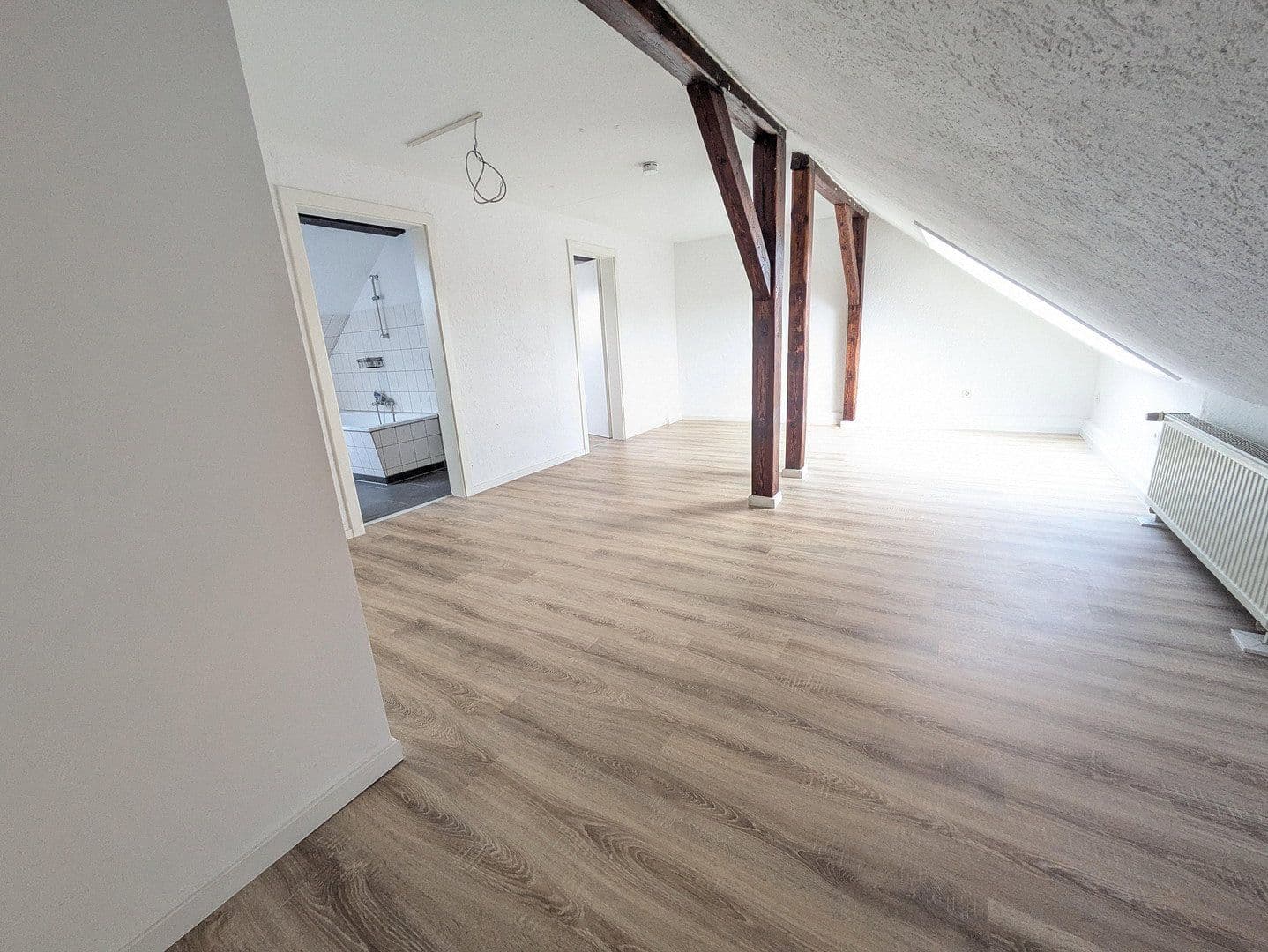 Pronájem bytu 1+1 39 m², Triftstr. 29, Halle, Sasko-Anhaltsko Pronájem bytu 1+1 39 m², Triftstr. 29, Halle, Sasko-Anhaltsko
