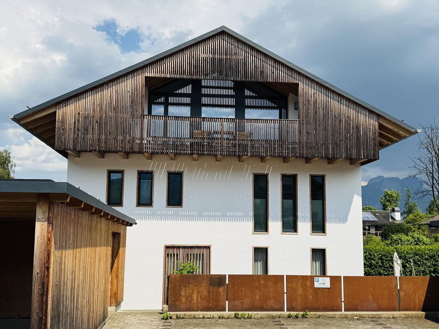 Pronájem domu 150 m², pozemek 160 m², Rosenheimer Str. 72b, Branneburg, Bavorsko Pronájem domu 150 m², pozemek 160 m², Rosenheimer Str. 72b, Branneburg, Bavorsko
