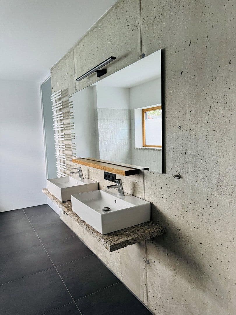 Pronájem domu 150 m², pozemek 160 m², Rosenheimer Str. 72b, Branneburg, Bavorsko Pronájem domu 150 m², pozemek 160 m², Rosenheimer Str. 72b, Branneburg, Bavorsko