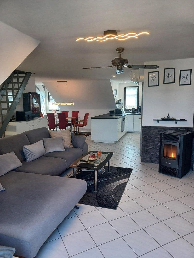 Prodej bytu 2+kk 84 m², Schützenstrasse 41, Wachtberg, Severní Porýní-Vestfálsko Prodej bytu 2+kk 84 m², Schützenstrasse 41, Wachtberg, Severní Porýní-Vestfálsko