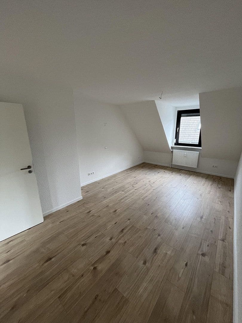 Prodej bytu 4+kk 84 m², Kiwittenberg 43, Oberhausen, Severní Porýní-Vestfálsko Prodej bytu 4+kk 84 m², Kiwittenberg 43, Oberhausen, Severní Porýní-Vestfálsko
