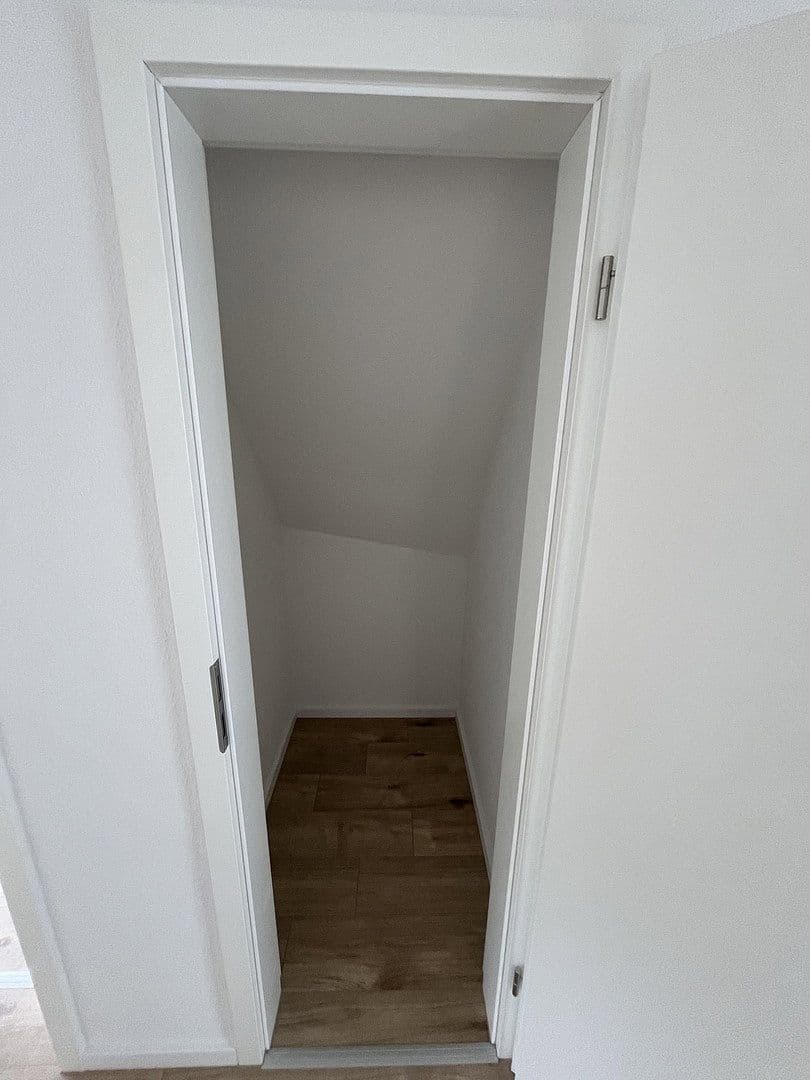 Prodej bytu 4+kk 84 m², Kiwittenberg 43, Oberhausen, Severní Porýní-Vestfálsko Prodej bytu 4+kk 84 m², Kiwittenberg 43, Oberhausen, Severní Porýní-Vestfálsko