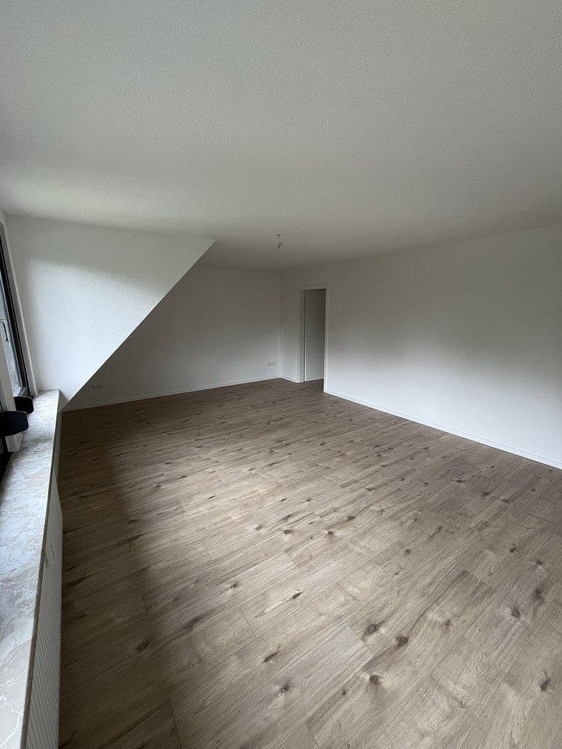 Prodej bytu 4+kk 84 m², Kiwittenberg 43, Oberhausen, Severní Porýní-Vestfálsko Prodej bytu 4+kk 84 m², Kiwittenberg 43, Oberhausen, Severní Porýní-Vestfálsko