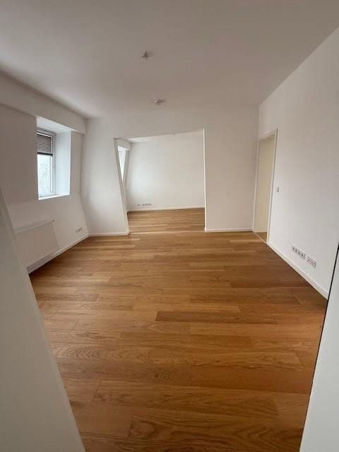 Pronájem bytu 3+1 91 m², Schumannstr. 15, Nienburg/Weser, Dolní Sasko Pronájem bytu 3+1 91 m², Schumannstr. 15, Nienburg/Weser, Dolní Sasko