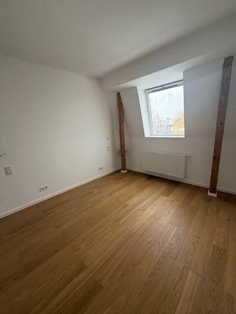 Pronájem bytu 3+1 91 m², Schumannstr. 15, Nienburg/Weser, Dolní Sasko Pronájem bytu 3+1 91 m², Schumannstr. 15, Nienburg/Weser, Dolní Sasko