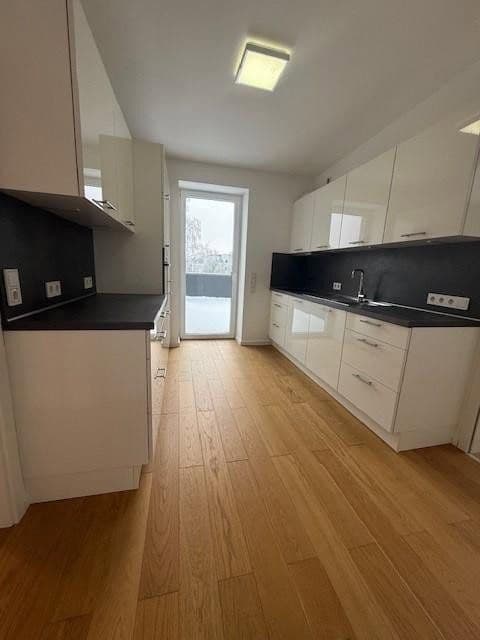 Pronájem bytu 3+1 91 m², Schumannstr. 15, Nienburg/Weser, Dolní Sasko Pronájem bytu 3+1 91 m², Schumannstr. 15, Nienburg/Weser, Dolní Sasko
