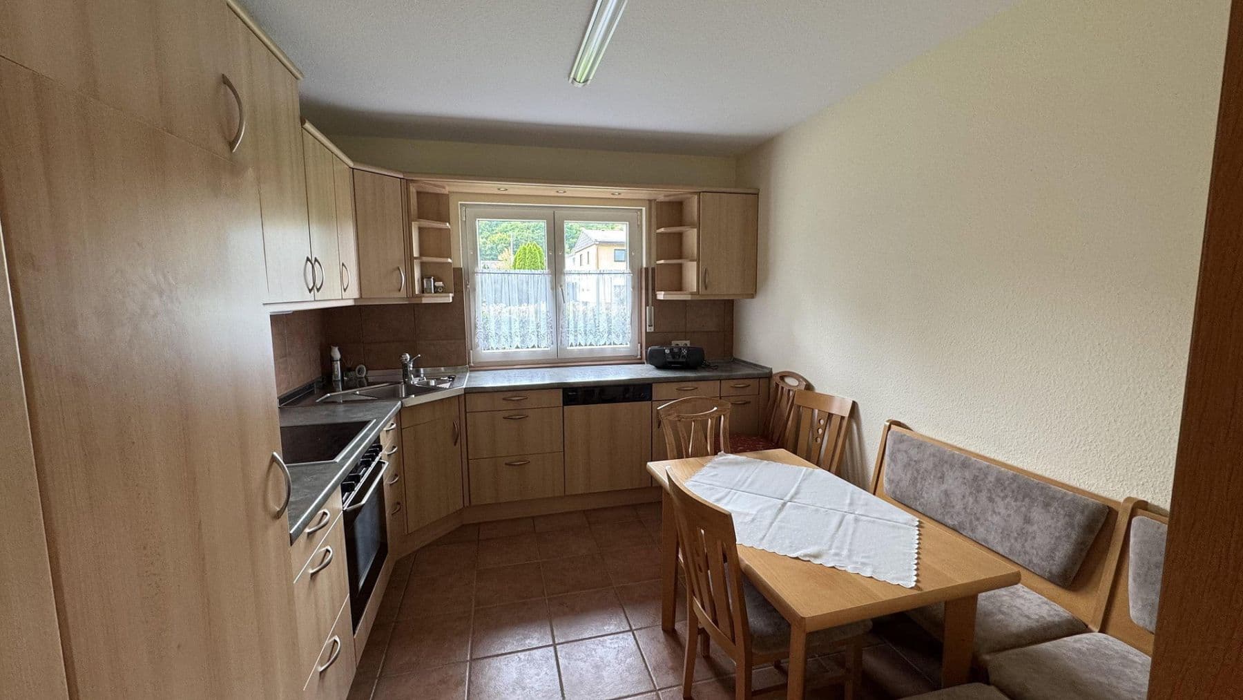Prodej nebytového prostoru 6.330 m², Kämpfelbach, Bádensko-Württembersko Prodej nebytového prostoru 6.330 m², Kämpfelbach, Bádensko-Württembersko