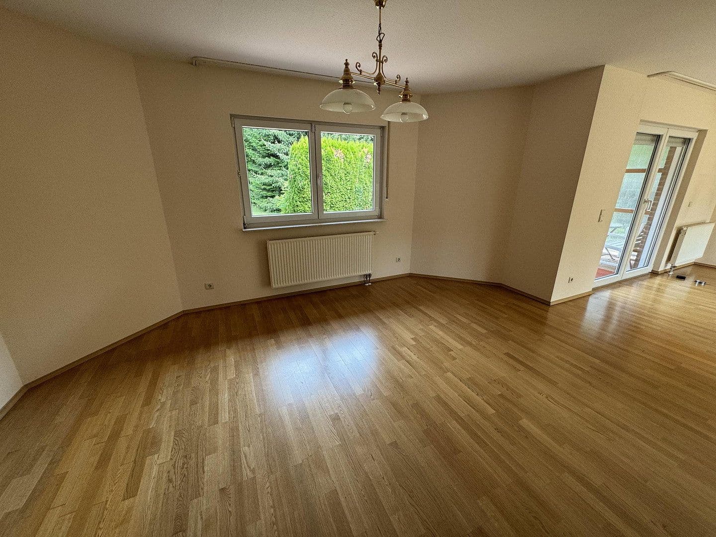 Prodej nebytového prostoru 6.330 m², Kämpfelbach, Bádensko-Württembersko Prodej nebytového prostoru 6.330 m², Kämpfelbach, Bádensko-Württembersko