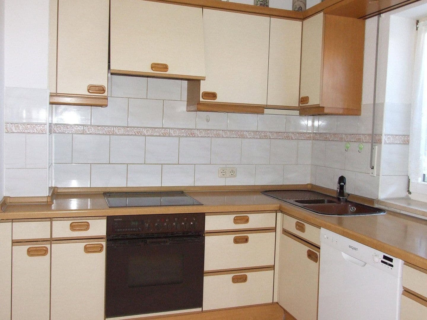 Pronájem bytu 3+1 75 m², Sulzbacher Str. 71, Nürnberg, Bavorsko Pronájem bytu 3+1 75 m², Sulzbacher Str. 71, Nürnberg, Bavorsko