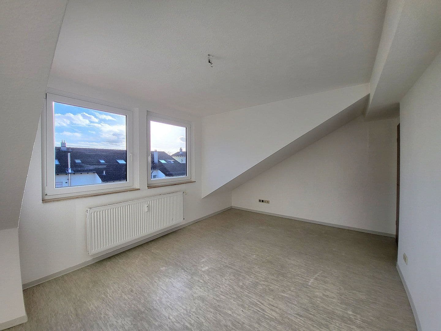Pronájem bytu 2+1 50 m², Kiesseestraße 32, Göttingen, Dolní Sasko Pronájem bytu 2+1 50 m², Kiesseestraße 32, Göttingen, Dolní Sasko