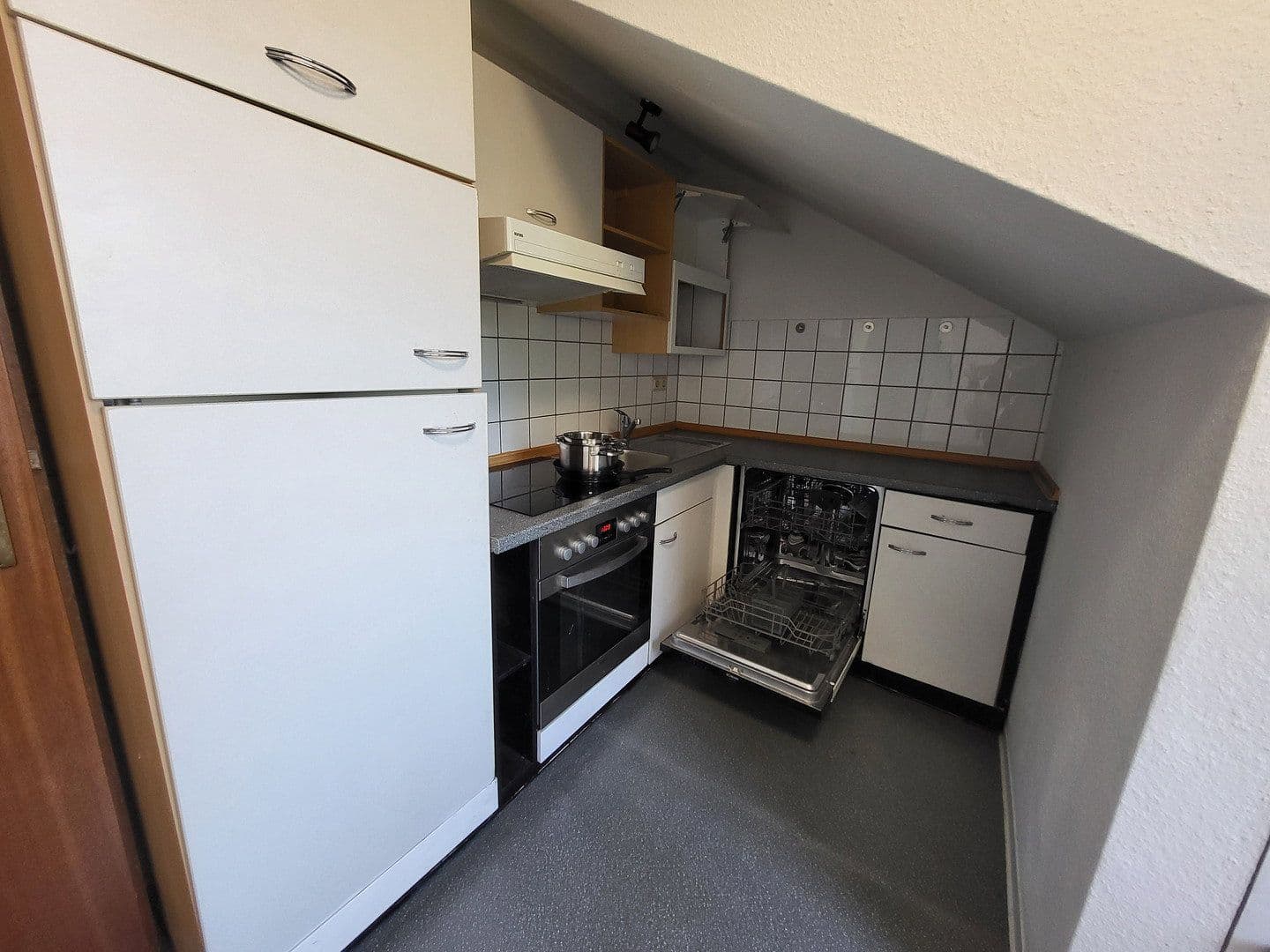 Pronájem bytu 3+1 60 m², Kiesseestraße 32, Göttingen, Dolní Sasko Pronájem bytu 3+1 60 m², Kiesseestraße 32, Göttingen, Dolní Sasko