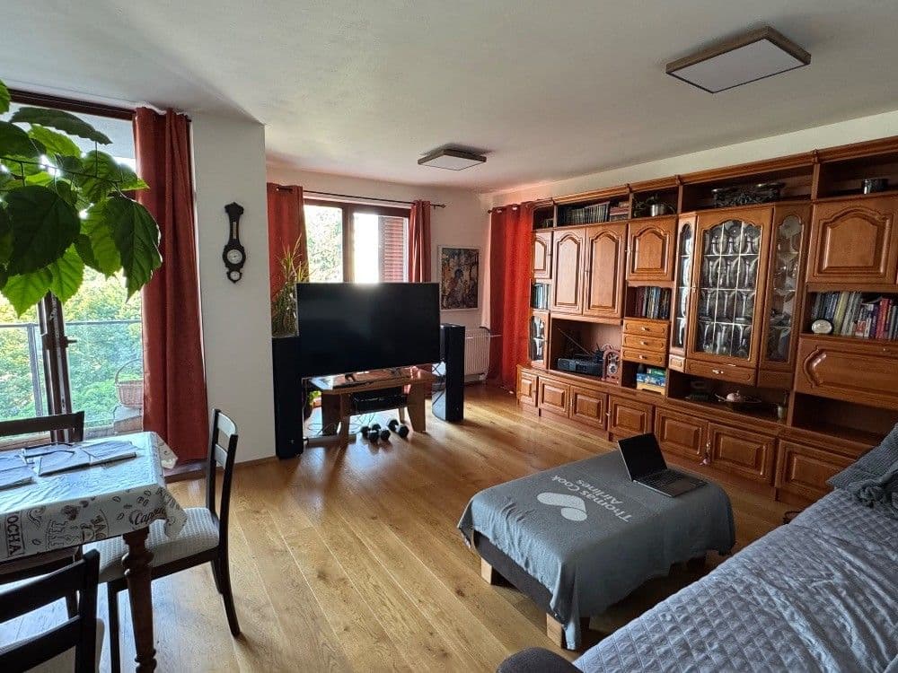 Pronájem bytu 4+kk 95 m², Majerova, Plzeň, Plzeňský kraj Pronájem bytu 4+kk 95 m², Majerova, Plzeň, Plzeňský kraj