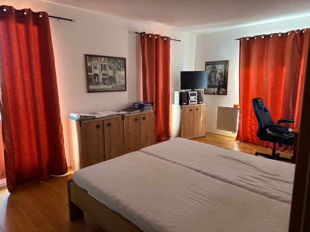 Pronájem bytu 4+kk 95 m², Majerova, Plzeň, Plzeňský kraj Pronájem bytu 4+kk 95 m², Majerova, Plzeň, Plzeňský kraj