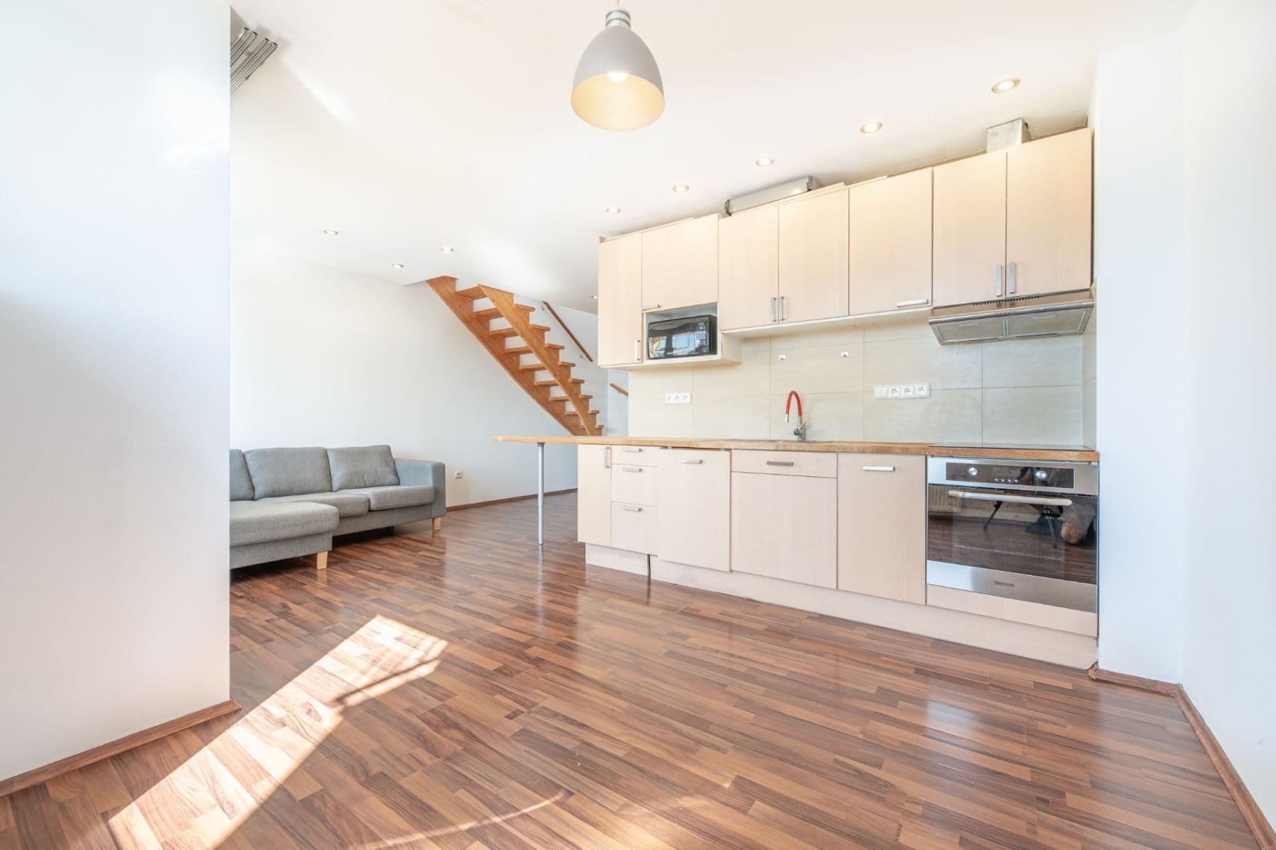 Prodej bytu 2+kk 82 m², Volkova, Praha, Praha Prodej bytu 2+kk 82 m², Volkova, Praha, Praha