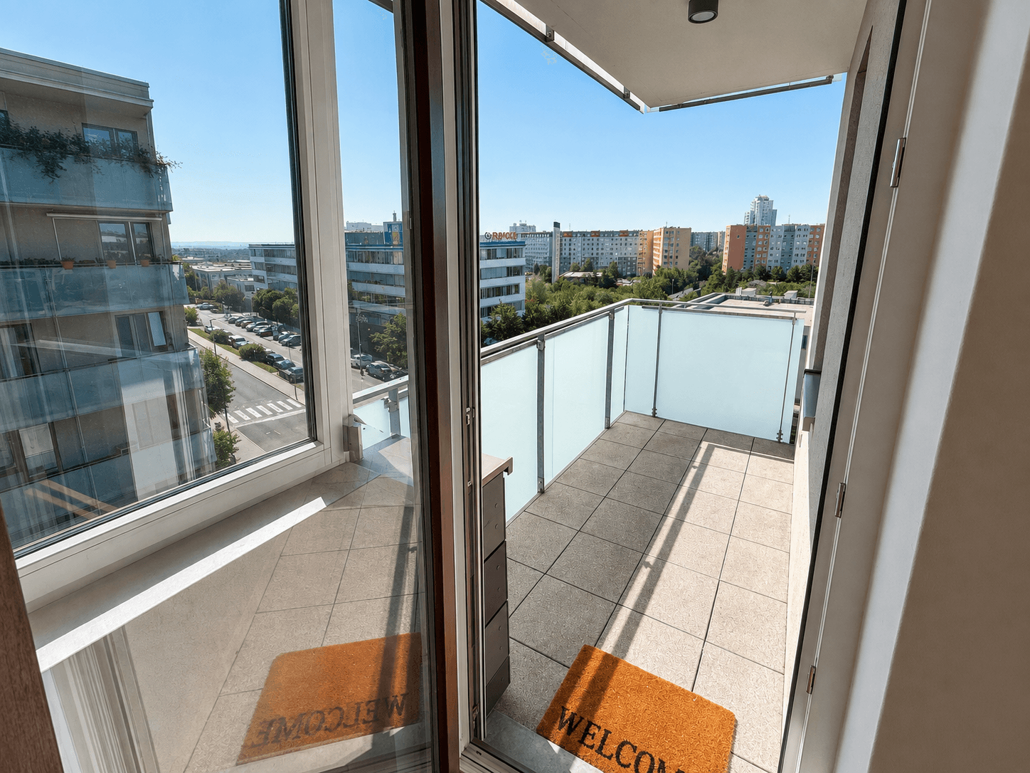 Pronájem bytu 2+kk 59 m², Pod Stolovou horou, Praha, Praha Pronájem bytu 2+kk 59 m², Pod Stolovou horou, Praha, Praha