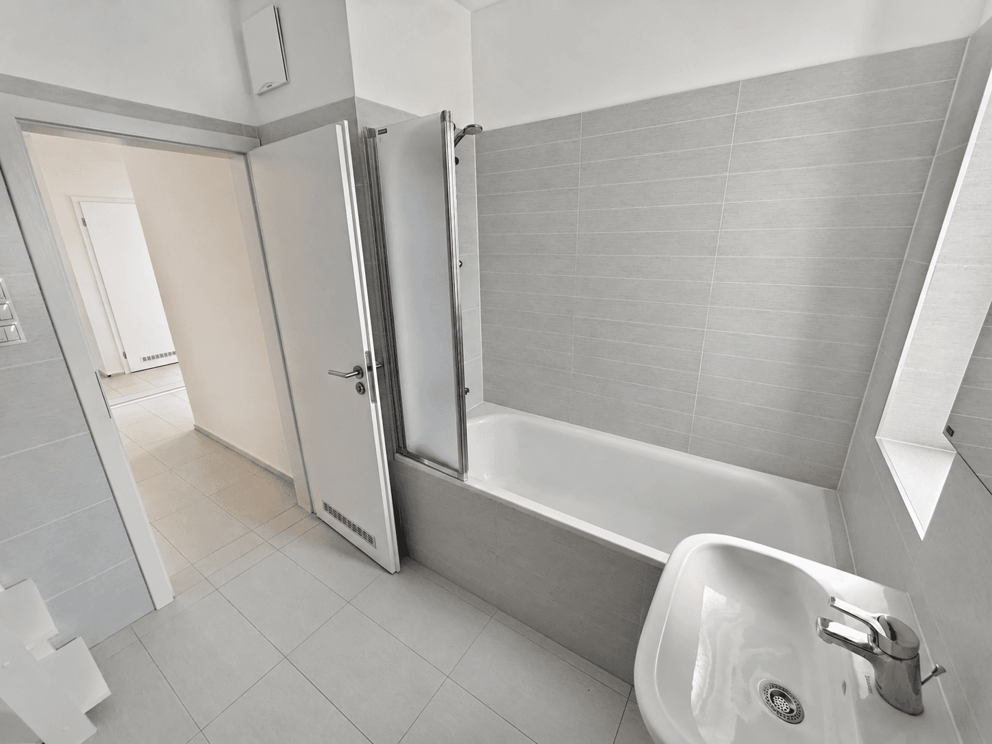 Pronájem bytu 2+kk 59 m², Pod Stolovou horou, Praha, Praha Pronájem bytu 2+kk 59 m², Pod Stolovou horou, Praha, Praha