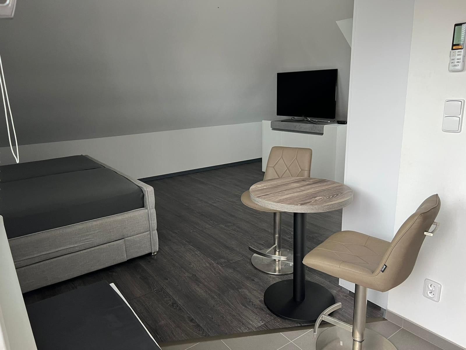 Pronájem bytu 1+kk 40 m², U Svodnice, Praha, Praha Pronájem bytu 1+kk 40 m², U Svodnice, Praha, Praha