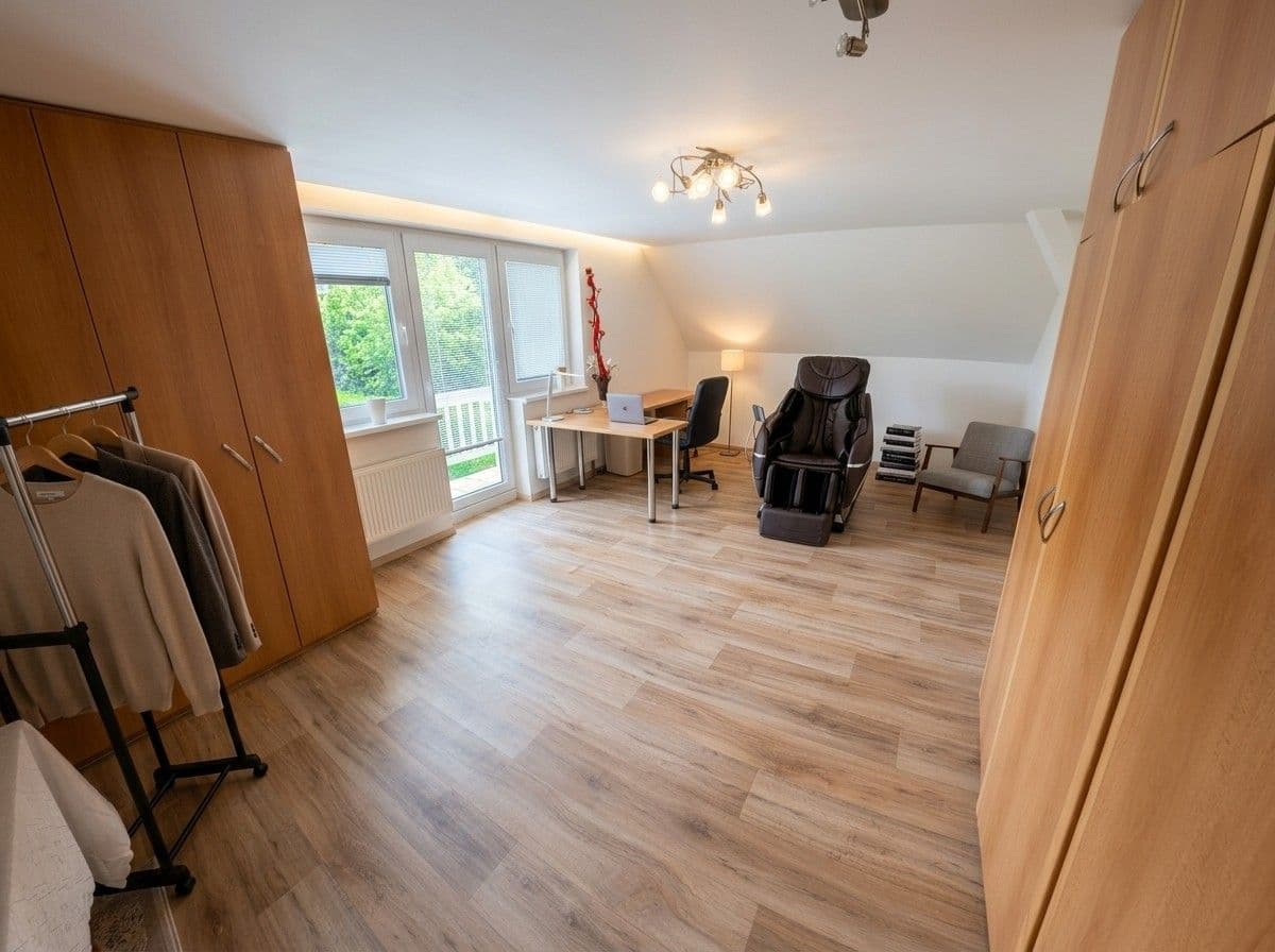 Prodej domu 155 m², pozemek 647 m², Holšická, Praha, Praha Prodej domu 155 m², pozemek 647 m², Holšická, Praha, Praha