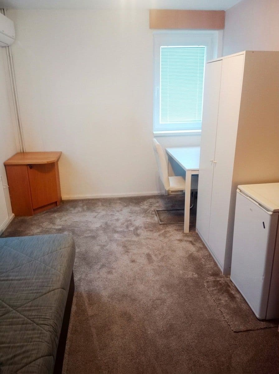 Prodej domu 155 m², pozemek 647 m², Holšická, Praha, Praha Prodej domu 155 m², pozemek 647 m², Holšická, Praha, Praha