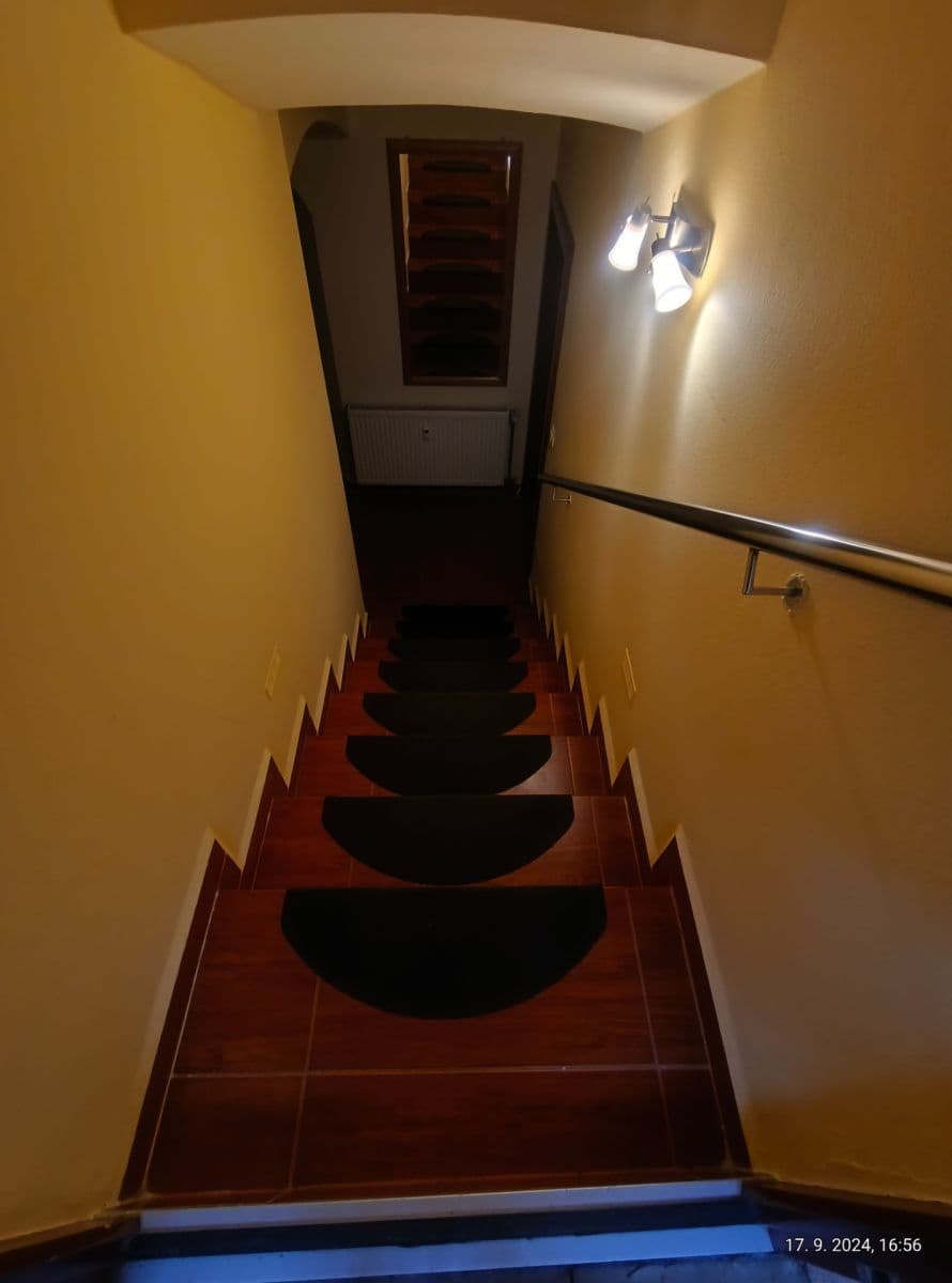 Pronájem bytu 2+1 43 m², Mäsiarska, Košice - mestská časť Staré Mesto, Košický kraj Pronájem bytu 2+1 43 m², Mäsiarska, Košice - mestská časť Staré Mesto, Košický kraj