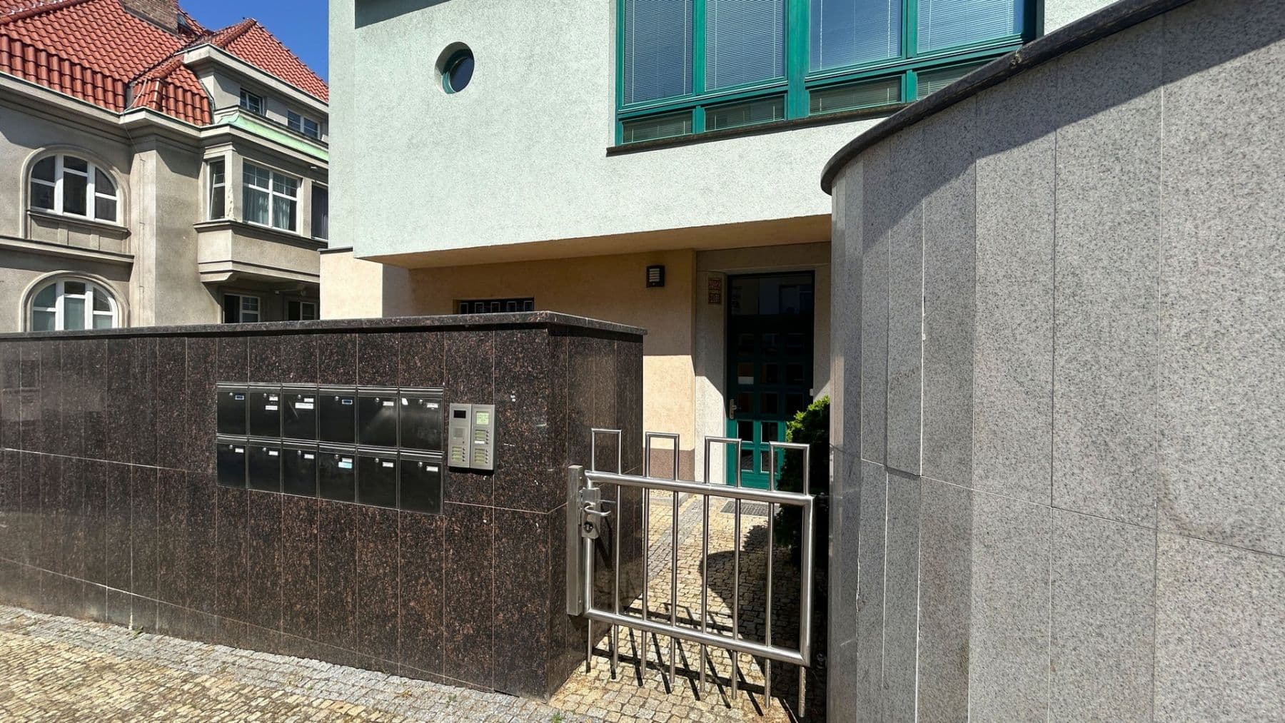Pronájem bytu 1+kk 35 m², Pravá, Praha, Praha Pronájem bytu 1+kk 35 m², Pravá, Praha, Praha