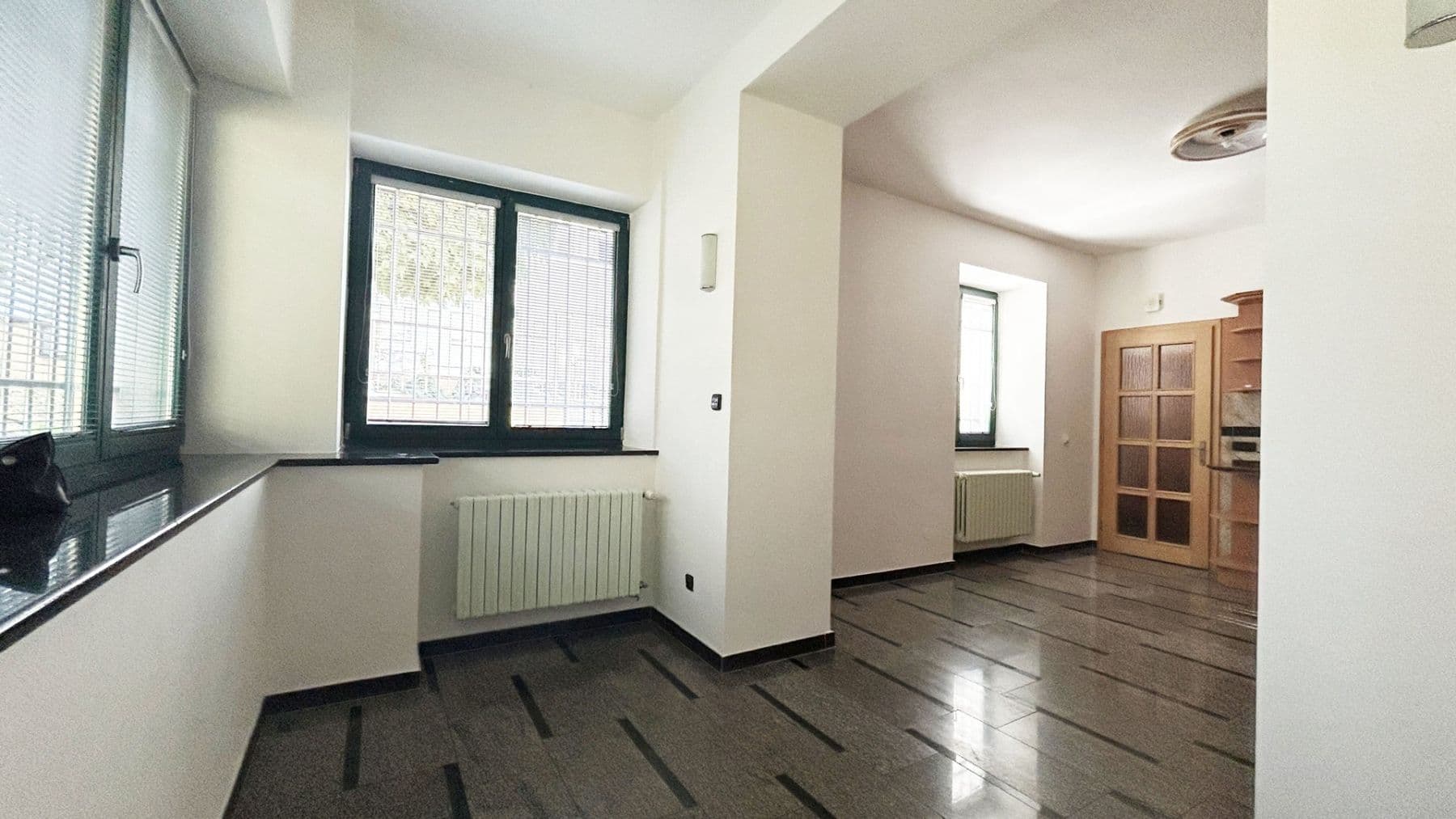 Pronájem bytu 1+kk 35 m², Pravá, Praha, Praha Pronájem bytu 1+kk 35 m², Pravá, Praha, Praha