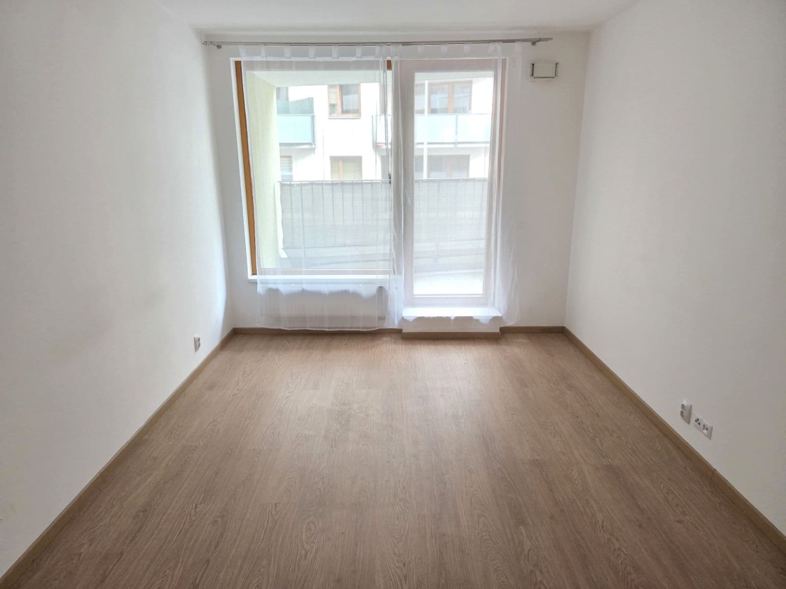 Pronájem bytu 2+kk 63 m², Kurta Konráda, Praha, Praha Pronájem bytu 2+kk 63 m², Kurta Konráda, Praha, Praha