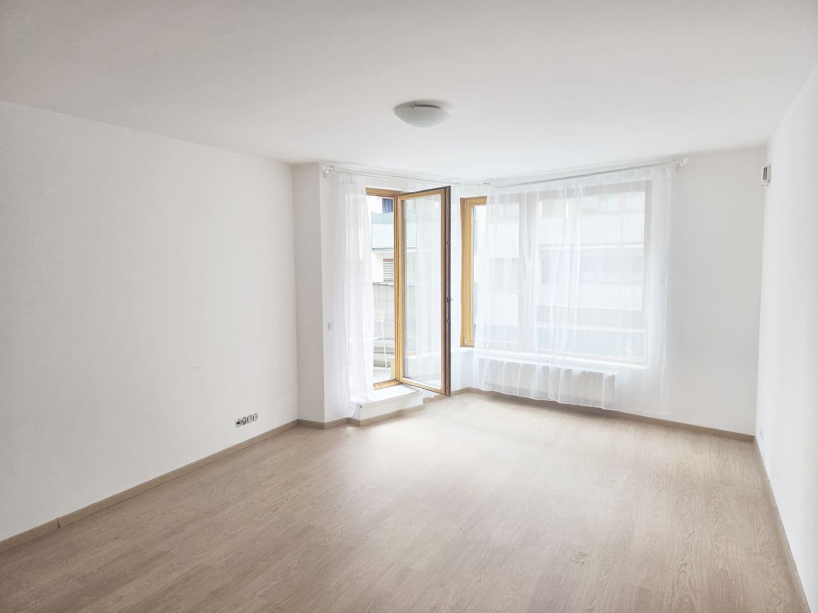Pronájem bytu 2+kk 63 m², Kurta Konráda, Praha, Praha Pronájem bytu 2+kk 63 m², Kurta Konráda, Praha, Praha