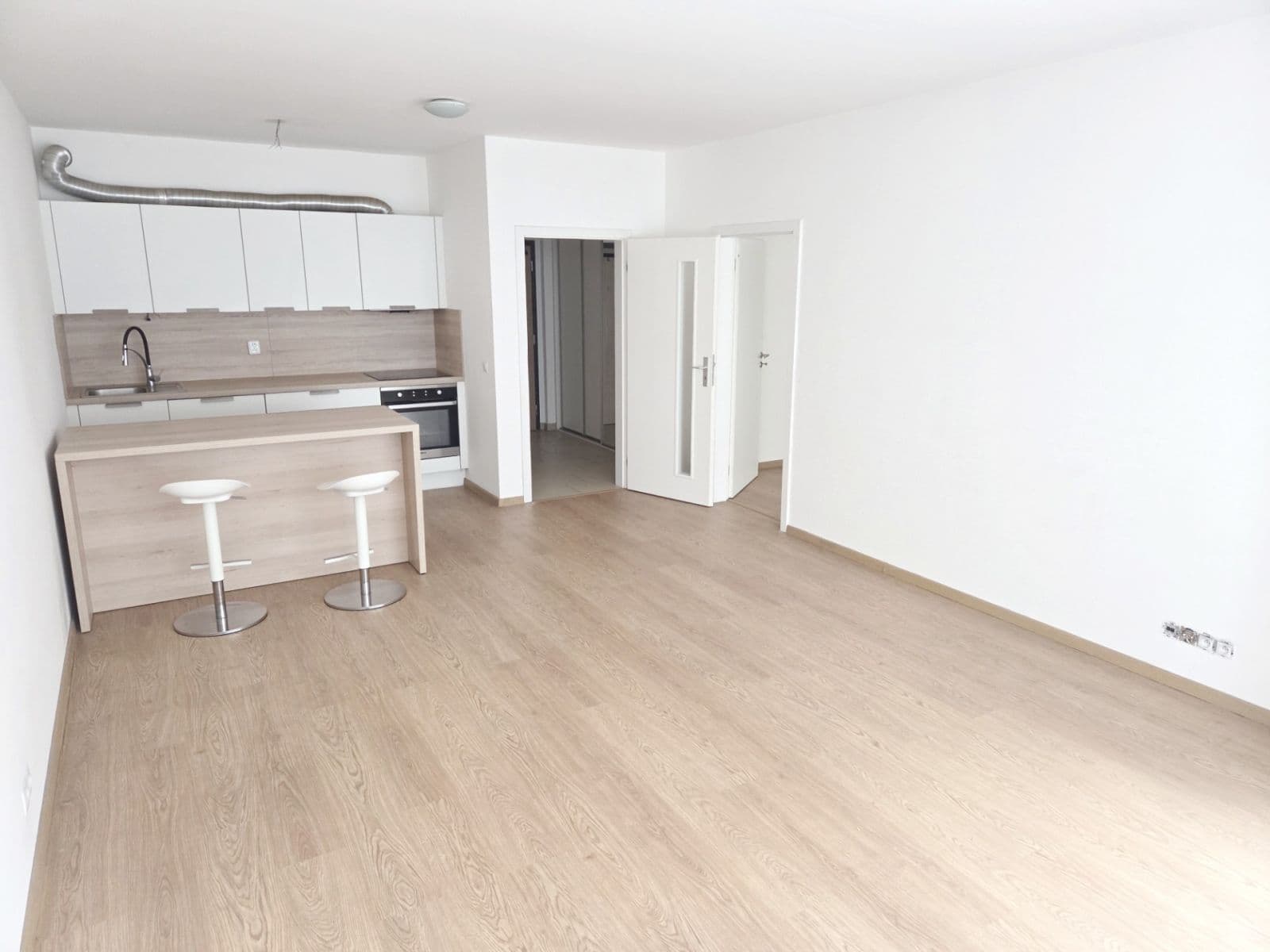 Pronájem bytu 2+kk 63 m², Kurta Konráda, Praha, Praha Pronájem bytu 2+kk 63 m², Kurta Konráda, Praha, Praha