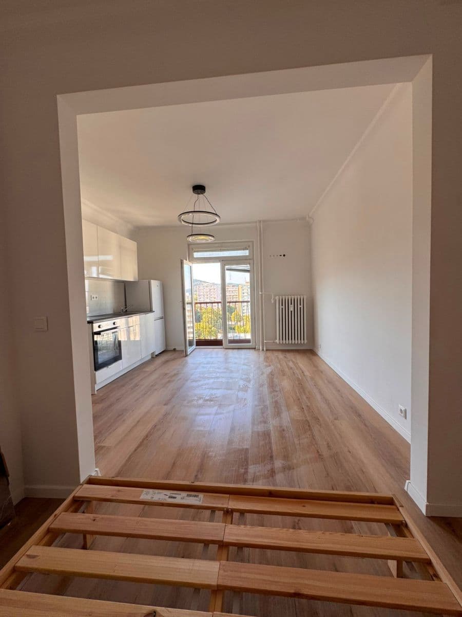 Pronájem bytu Garsoniéra 16 m², Račianska, Nové Mesto, Bratislavský kraj Pronájem bytu Garsoniéra 16 m², Račianska, Nové Mesto, Bratislavský kraj