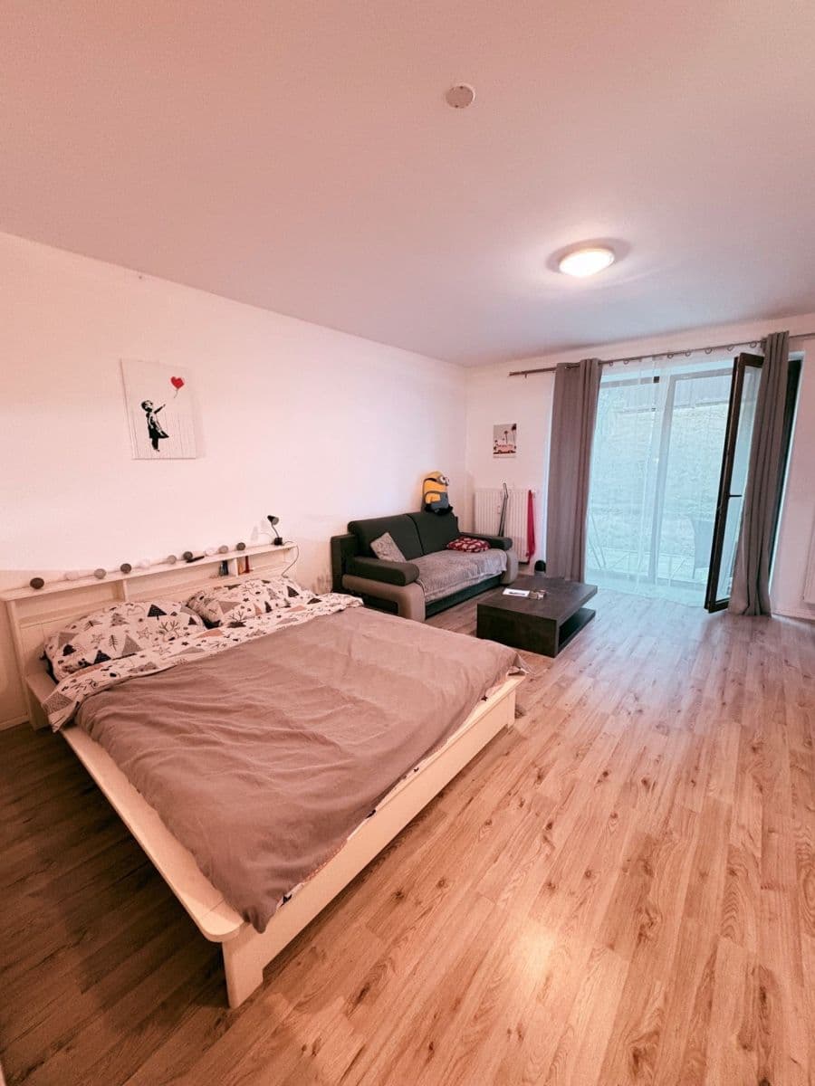 Pronájem bytu 1+kk 46 m², Květoslava Mašity, Všenory, Středočeský kraj Pronájem bytu 1+kk 46 m², Květoslava Mašity, Všenory, Středočeský kraj