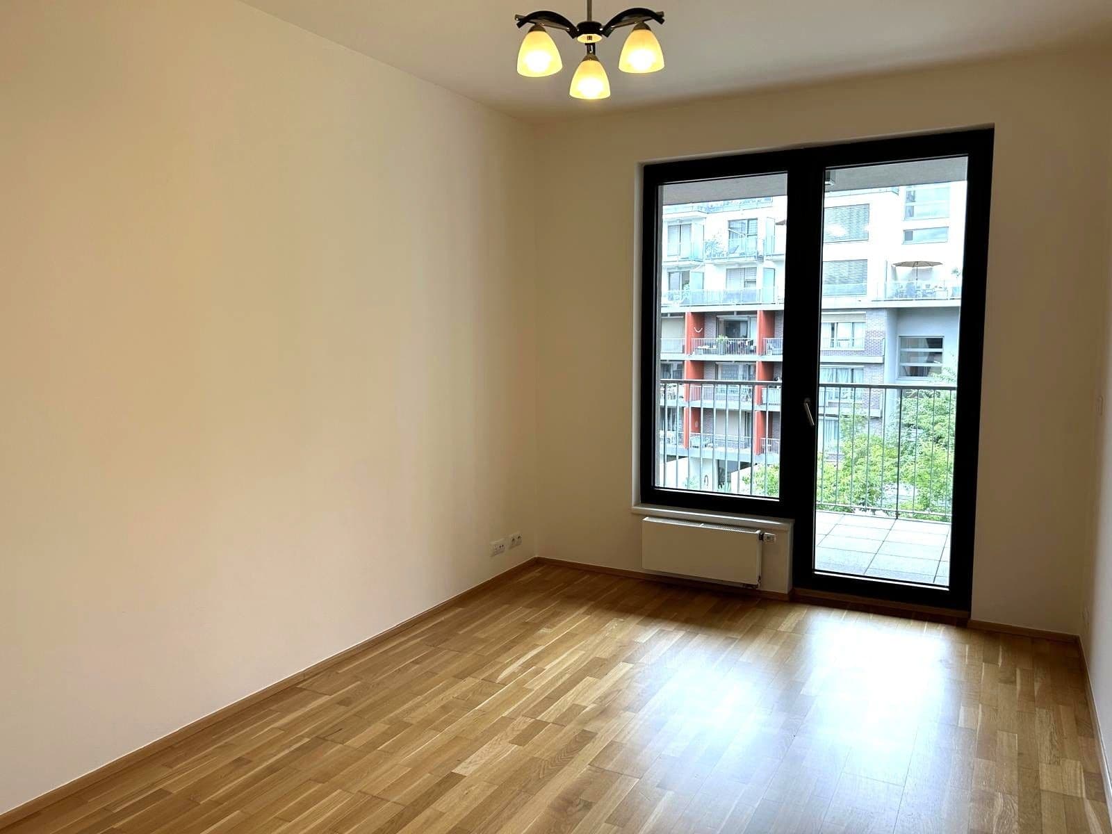 Pronájem bytu 2+kk 68 m², Korunní, Praha, Praha Pronájem bytu 2+kk 68 m², Korunní, Praha, Praha
