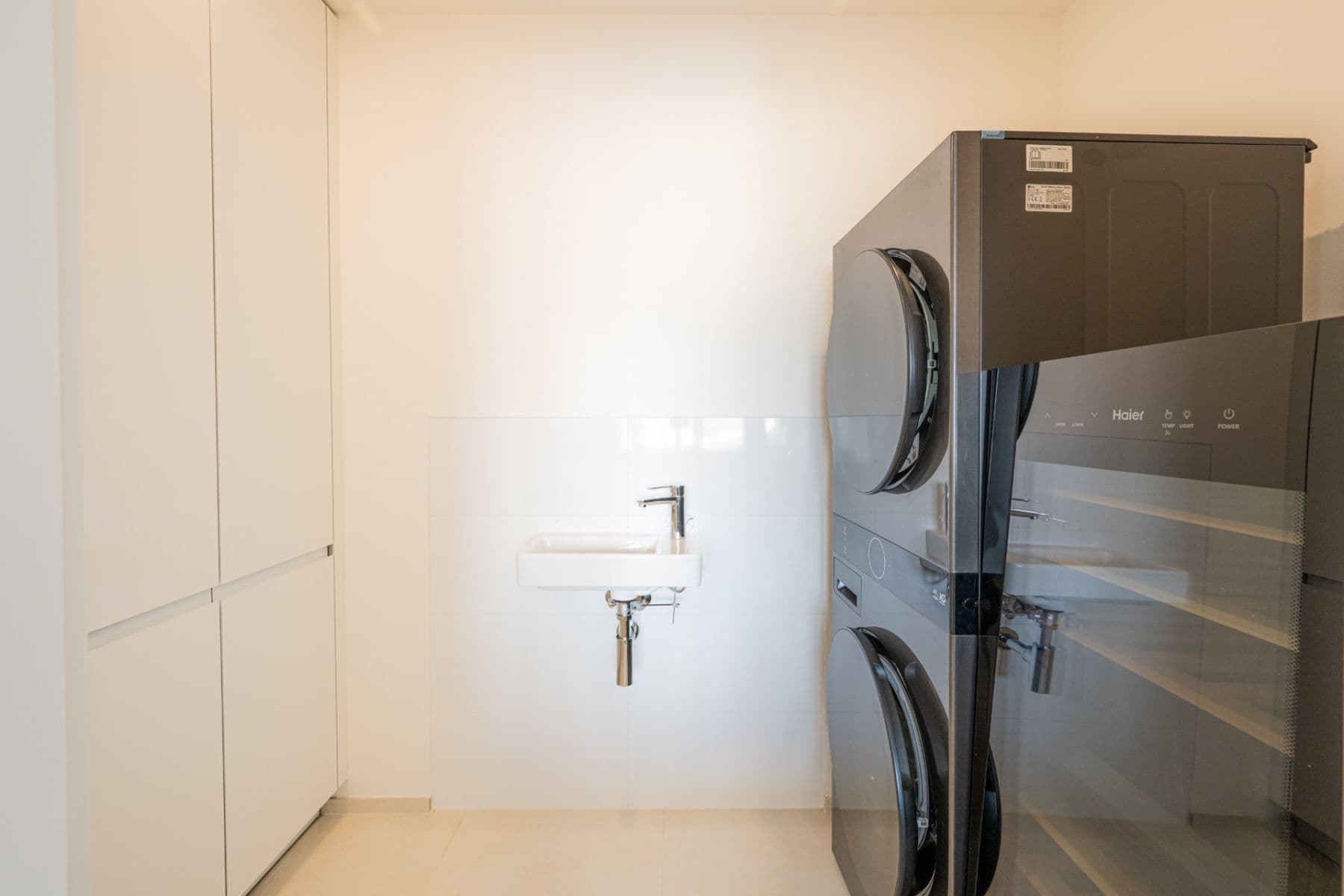 Prodej bytu 4+1 116 m², Na Korábě, Praha, Praha Prodej bytu 4+1 116 m², Na Korábě, Praha, Praha