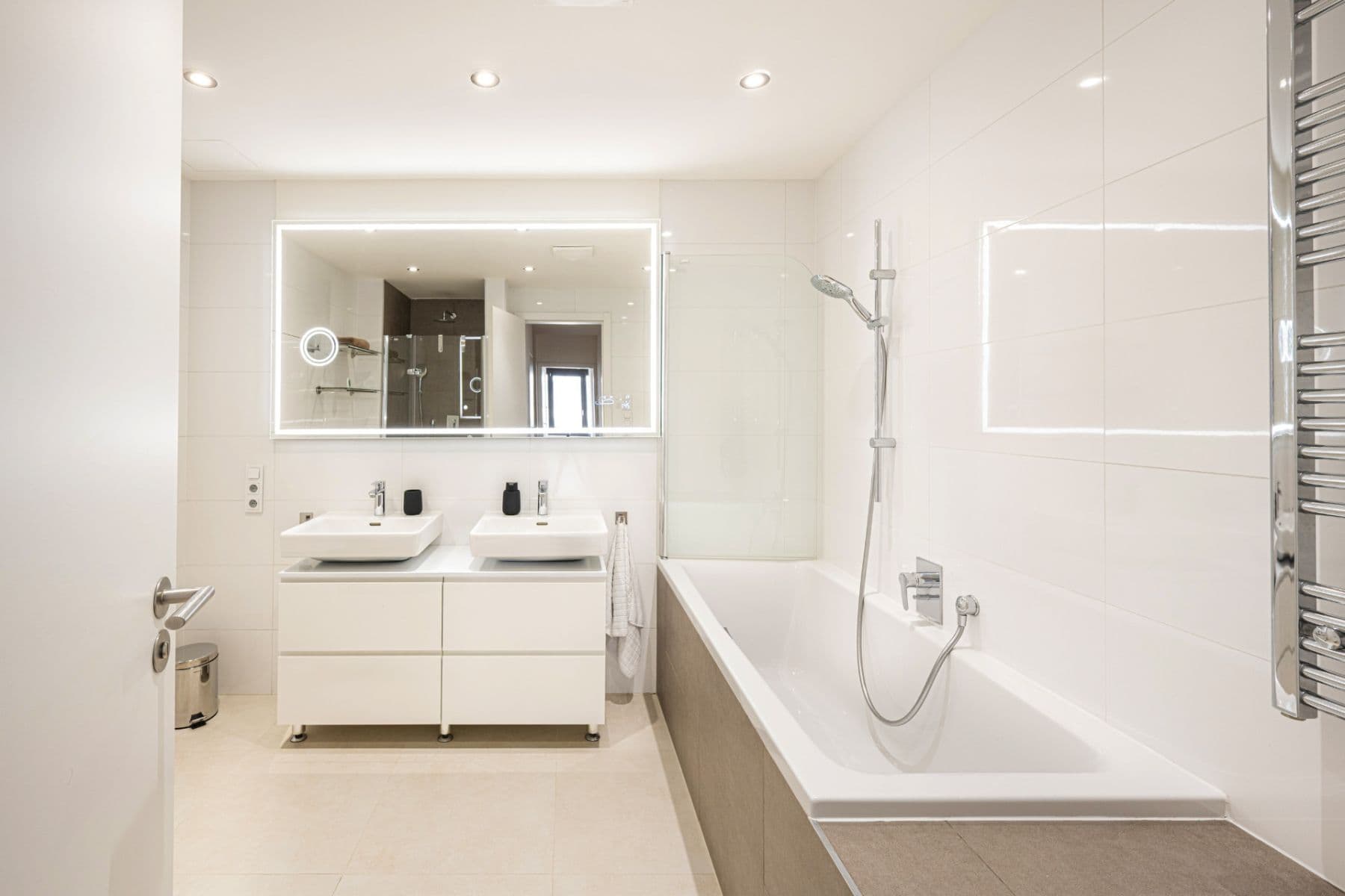 Prodej bytu 4+1 116 m², Na Korábě, Praha, Praha Prodej bytu 4+1 116 m², Na Korábě, Praha, Praha