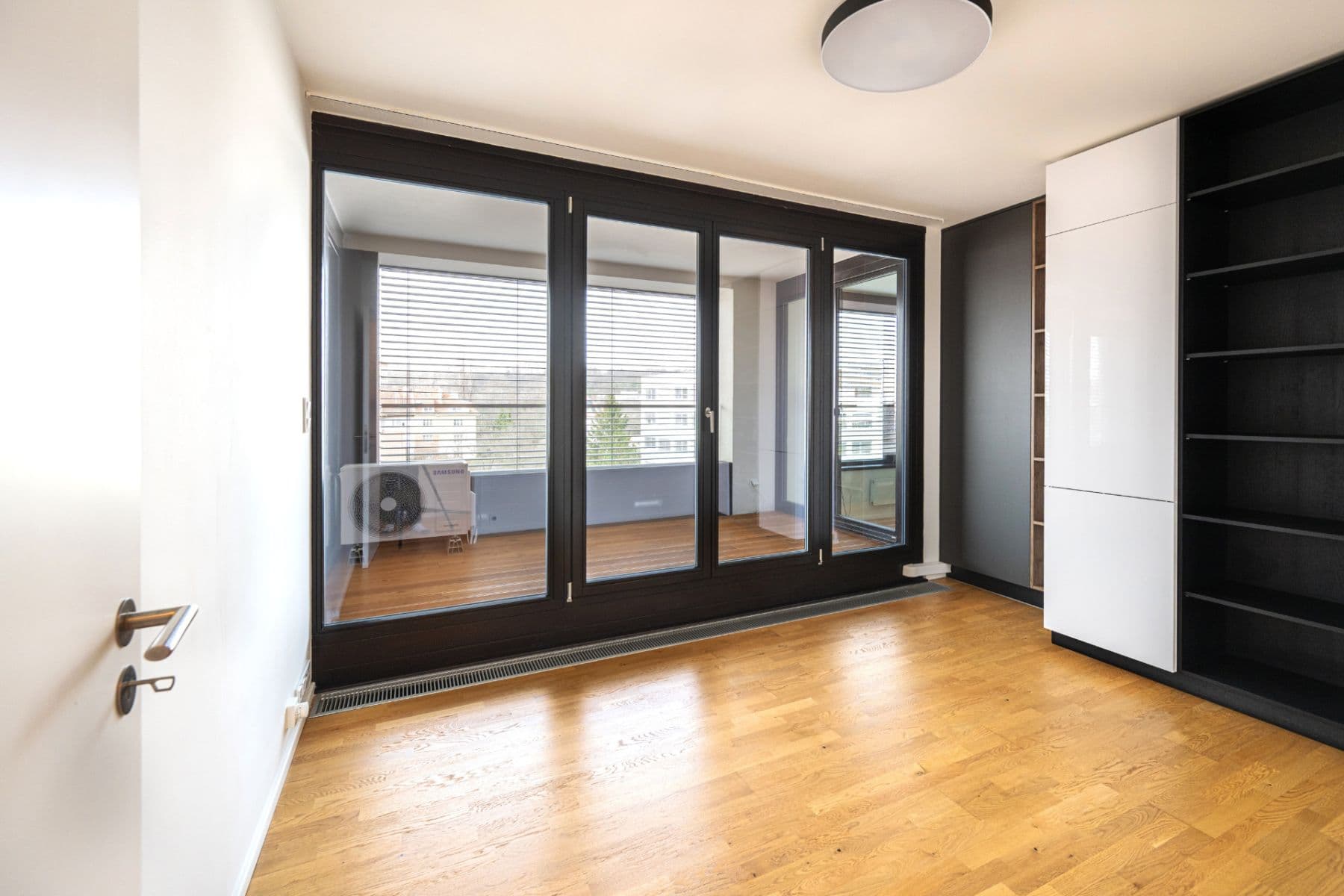 Prodej bytu 4+1 116 m², Na Korábě, Praha, Praha Prodej bytu 4+1 116 m², Na Korábě, Praha, Praha