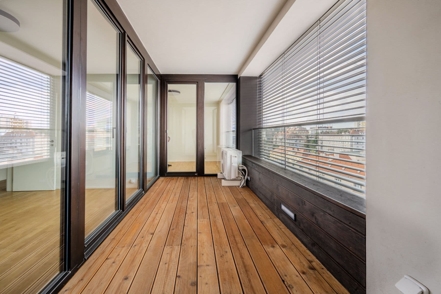 Prodej bytu 4+1 116 m², Na Korábě, Praha, Praha Prodej bytu 4+1 116 m², Na Korábě, Praha, Praha