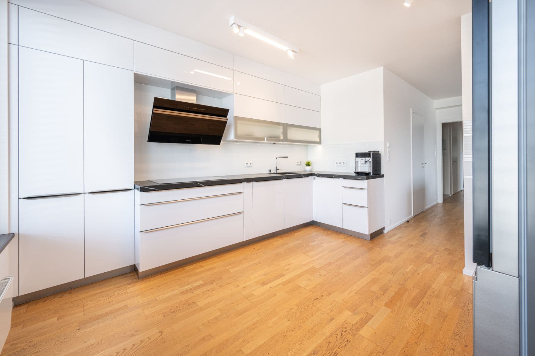Prodej bytu 4+1 116 m², Na Korábě, Praha, Praha Prodej bytu 4+1 116 m², Na Korábě, Praha, Praha