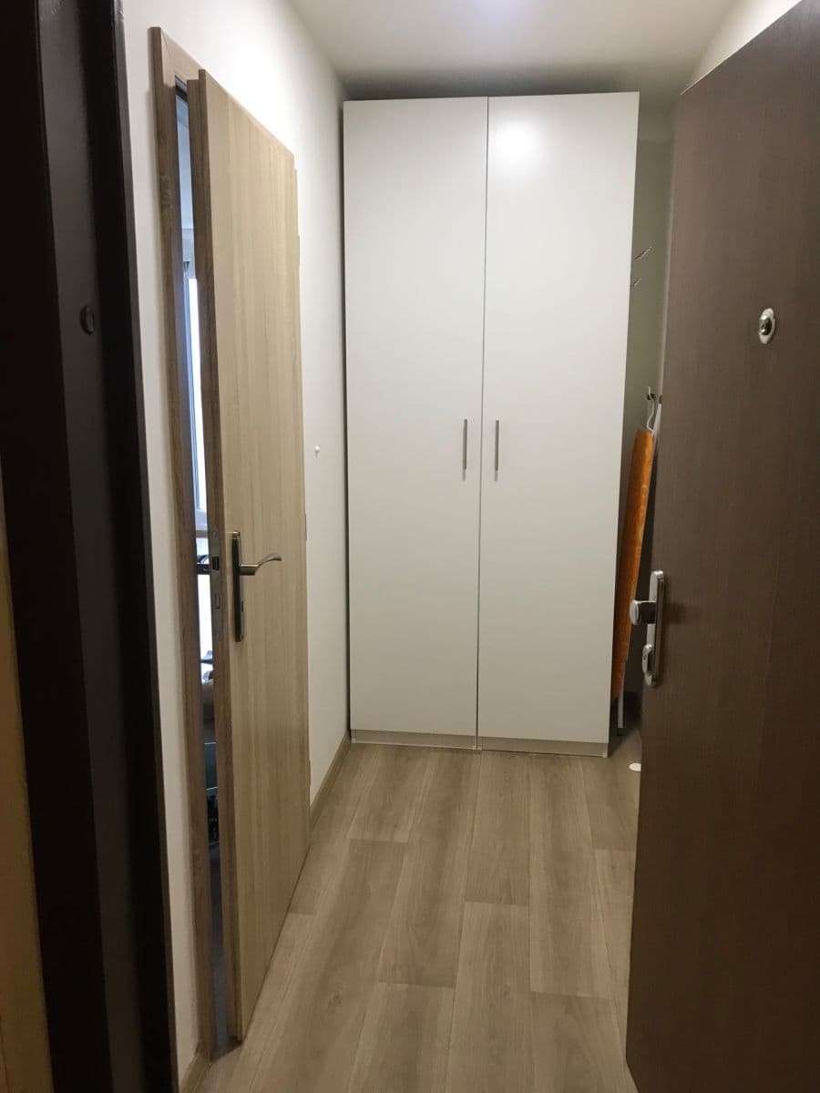 Pronájem bytu 2+kk 40 m², Pšenčíkova, Praha, Praha Pronájem bytu 2+kk 40 m², Pšenčíkova, Praha, Praha