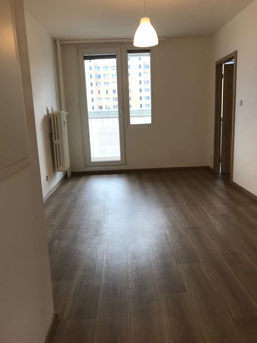 Pronájem bytu 2+kk 40 m², Pšenčíkova, Praha, Praha Pronájem bytu 2+kk 40 m², Pšenčíkova, Praha, Praha