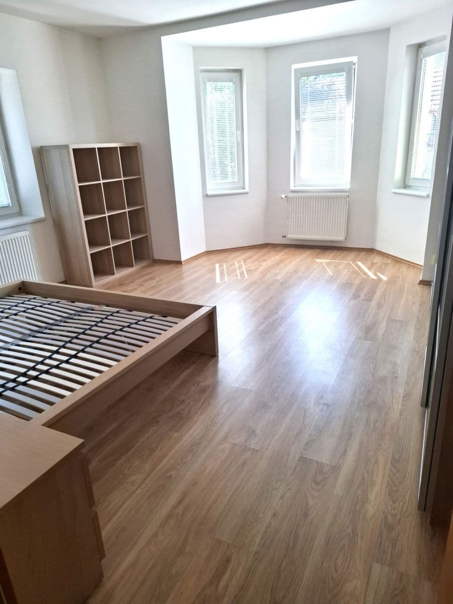 Pronájem bytu 4+1 155 m², Medkova, Praha, Praha Pronájem bytu 4+1 155 m², Medkova, Praha, Praha